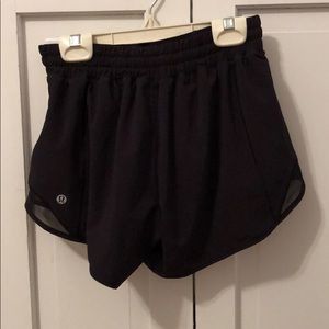 Lululemon Hotty Hot Short II 4” TALL
